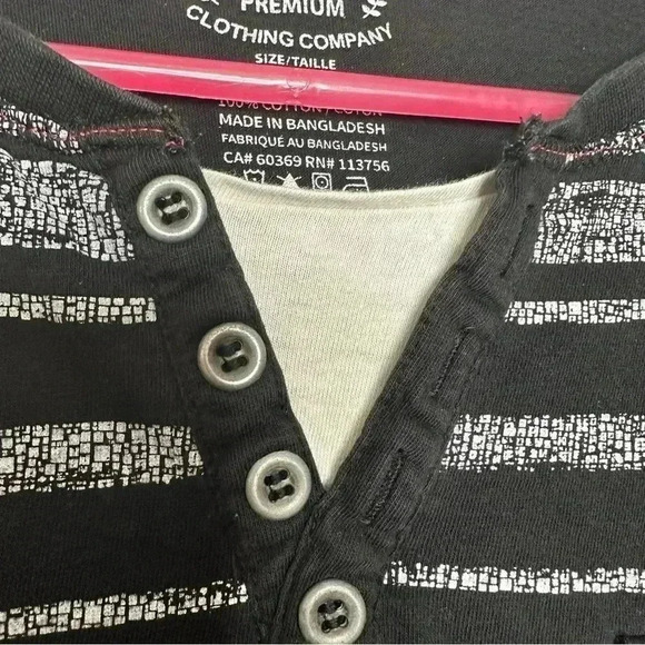 Urbanology T-Shirt Buttons Front Pocket Stripes Black & White Size Medium - Picture 6 of 16